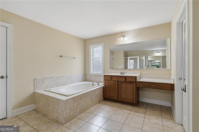4470 Sandalwood Way Property Photo 34