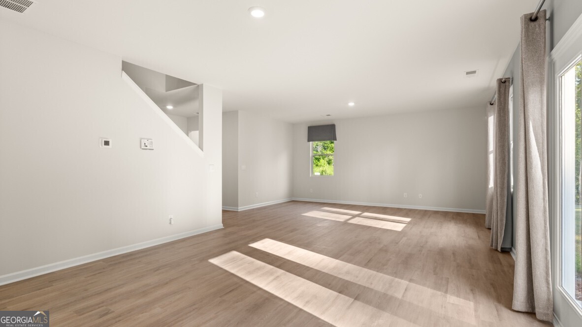 357 Creekview Way Property Photo 10