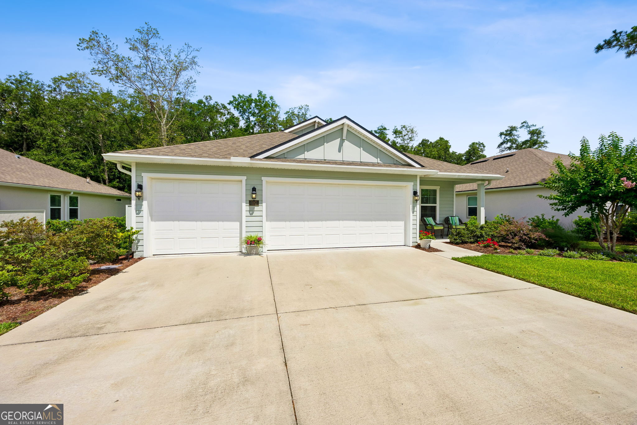 127 Chinquapin Drive Property Photo 1