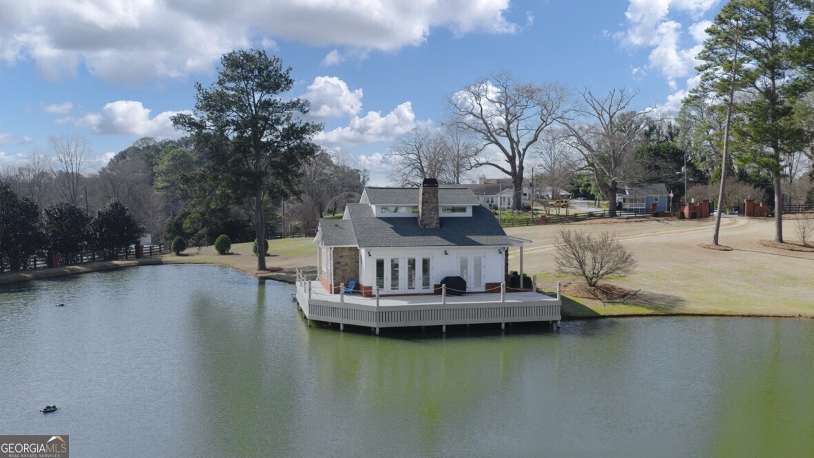 371 Creekview Way Property Photo 10
