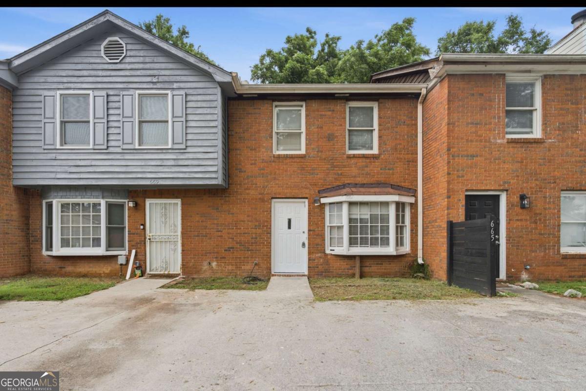 667 Hunting Creek Lane Se Property Photo 1