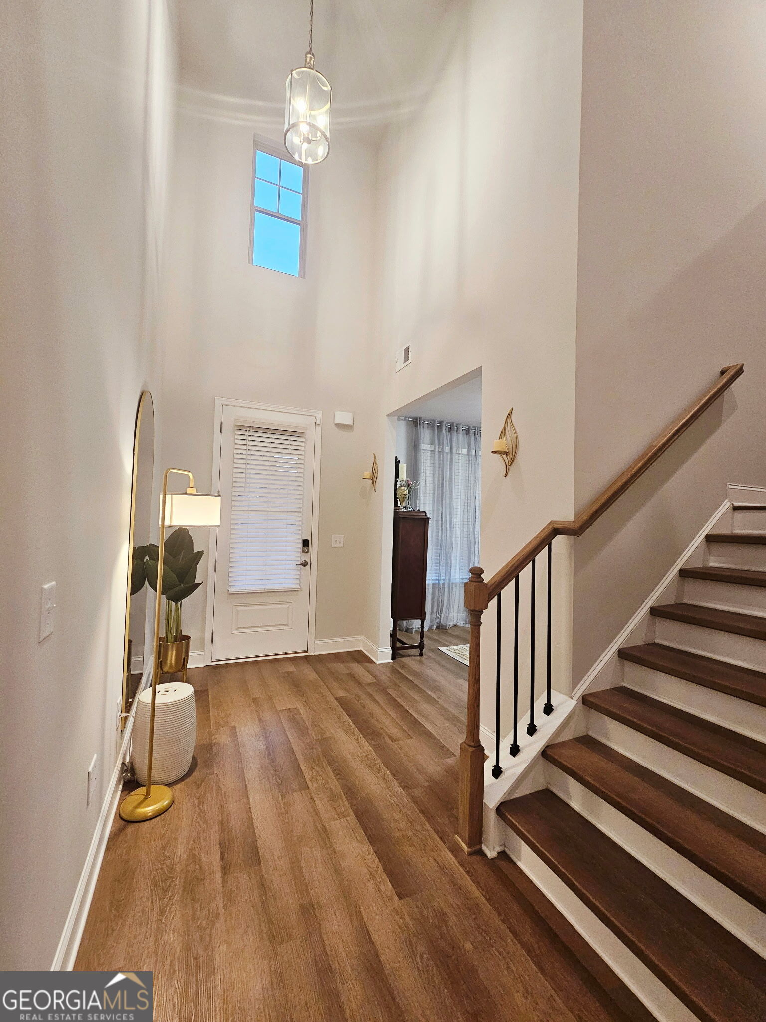 140 Applewood Way Property Photo 3