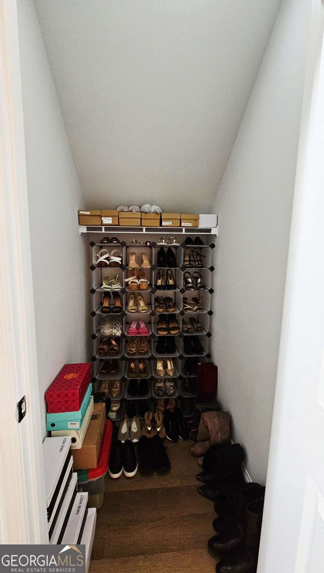 140 Applewood Way Property Photo 40