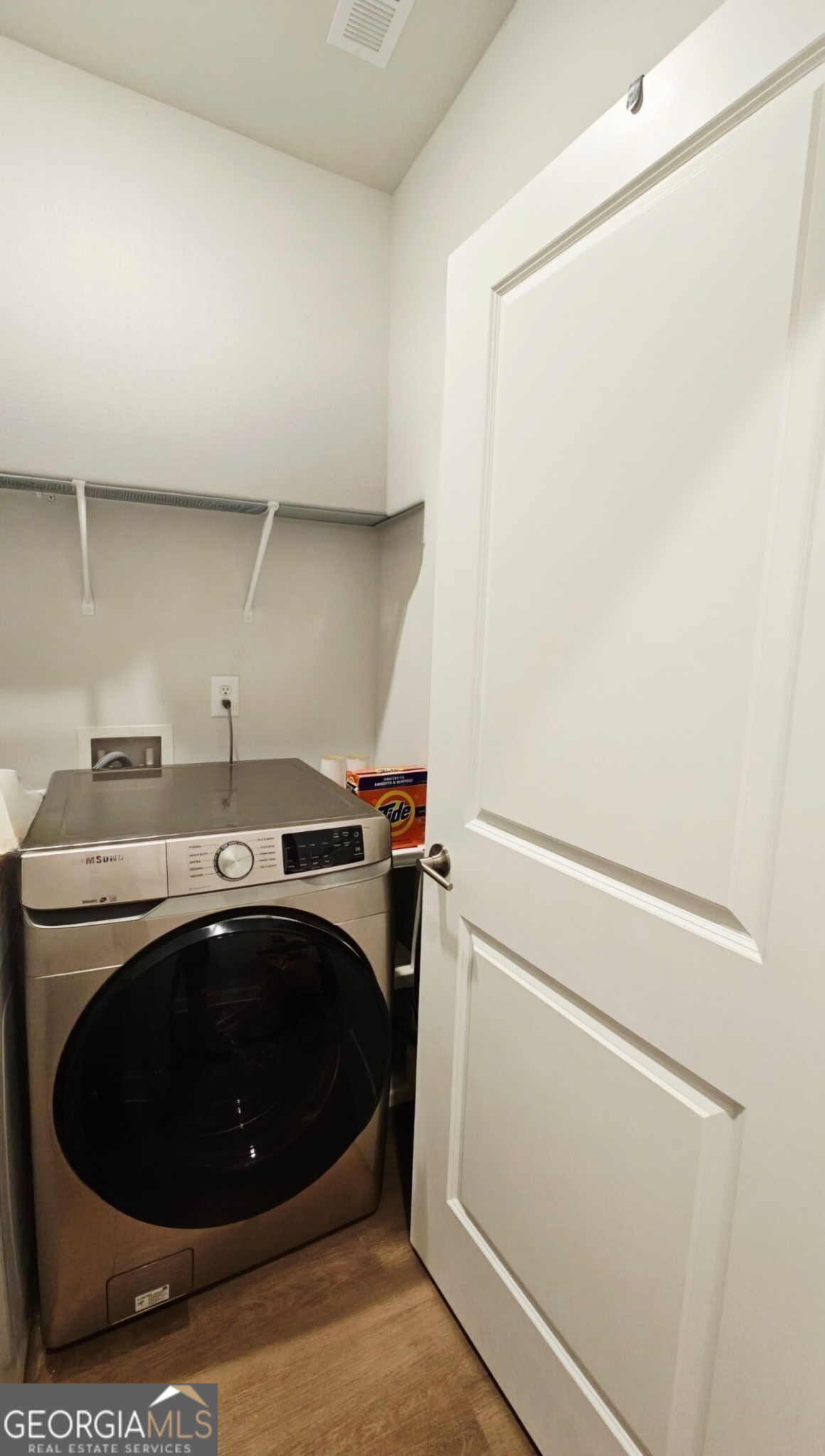 140 Applewood Way Property Photo 42