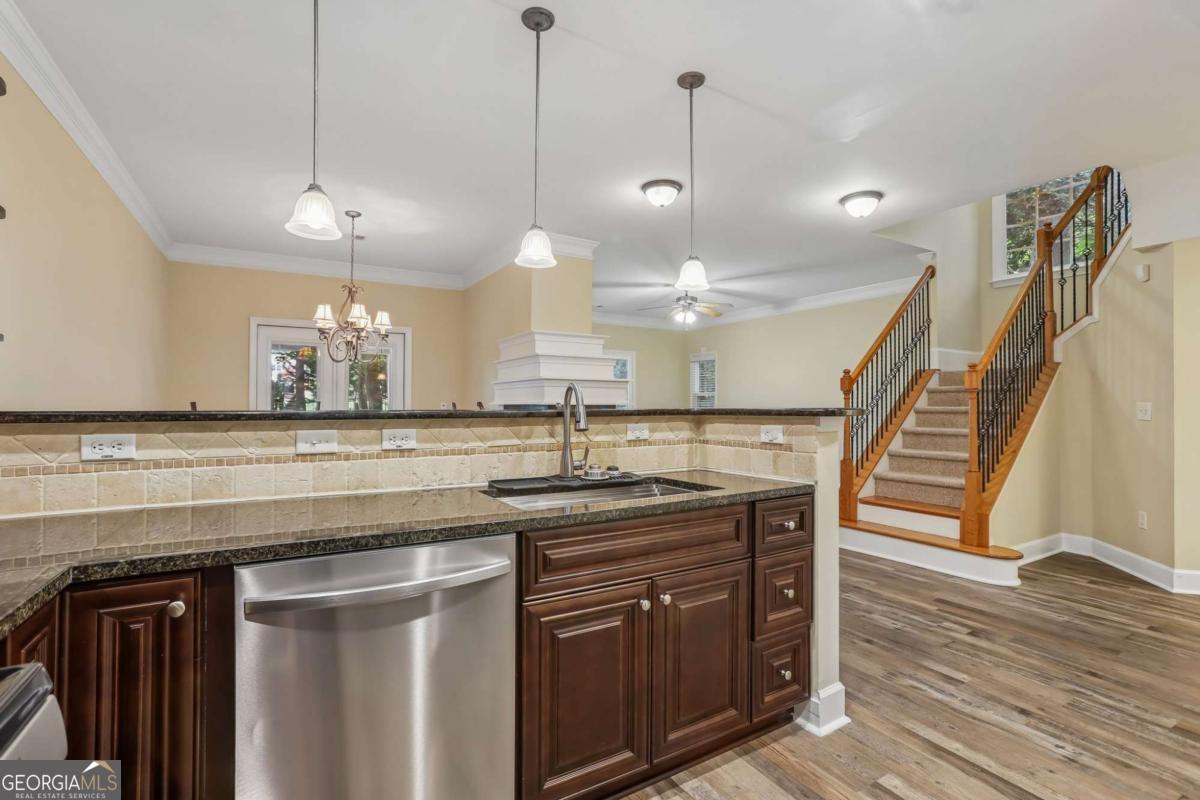 3239 Tomeh Way Property Photo 16
