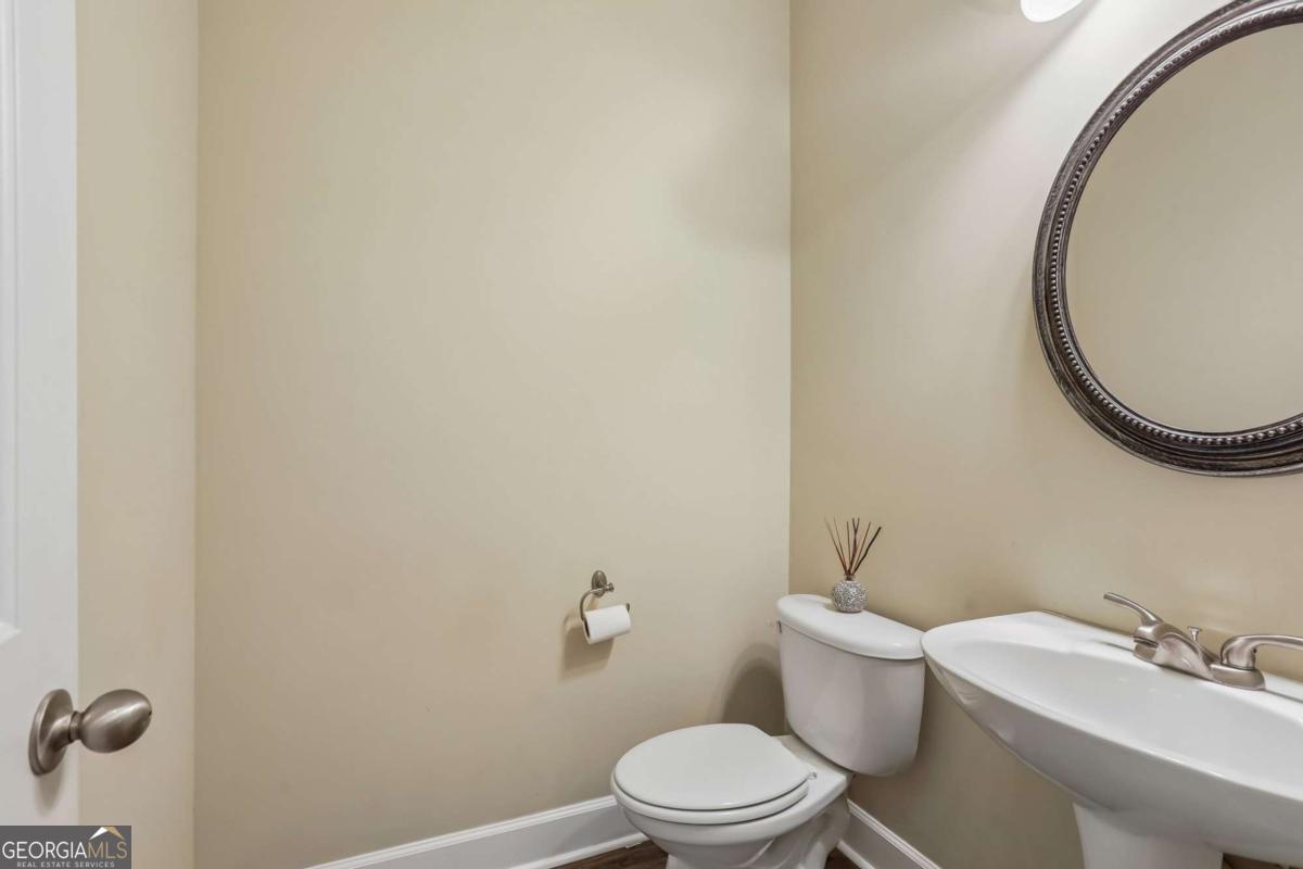3239 Tomeh Way Property Photo 18