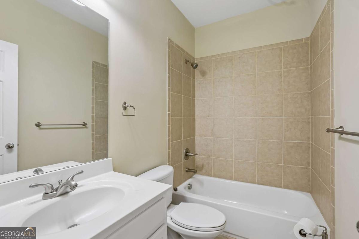3239 Tomeh Way Property Photo 24