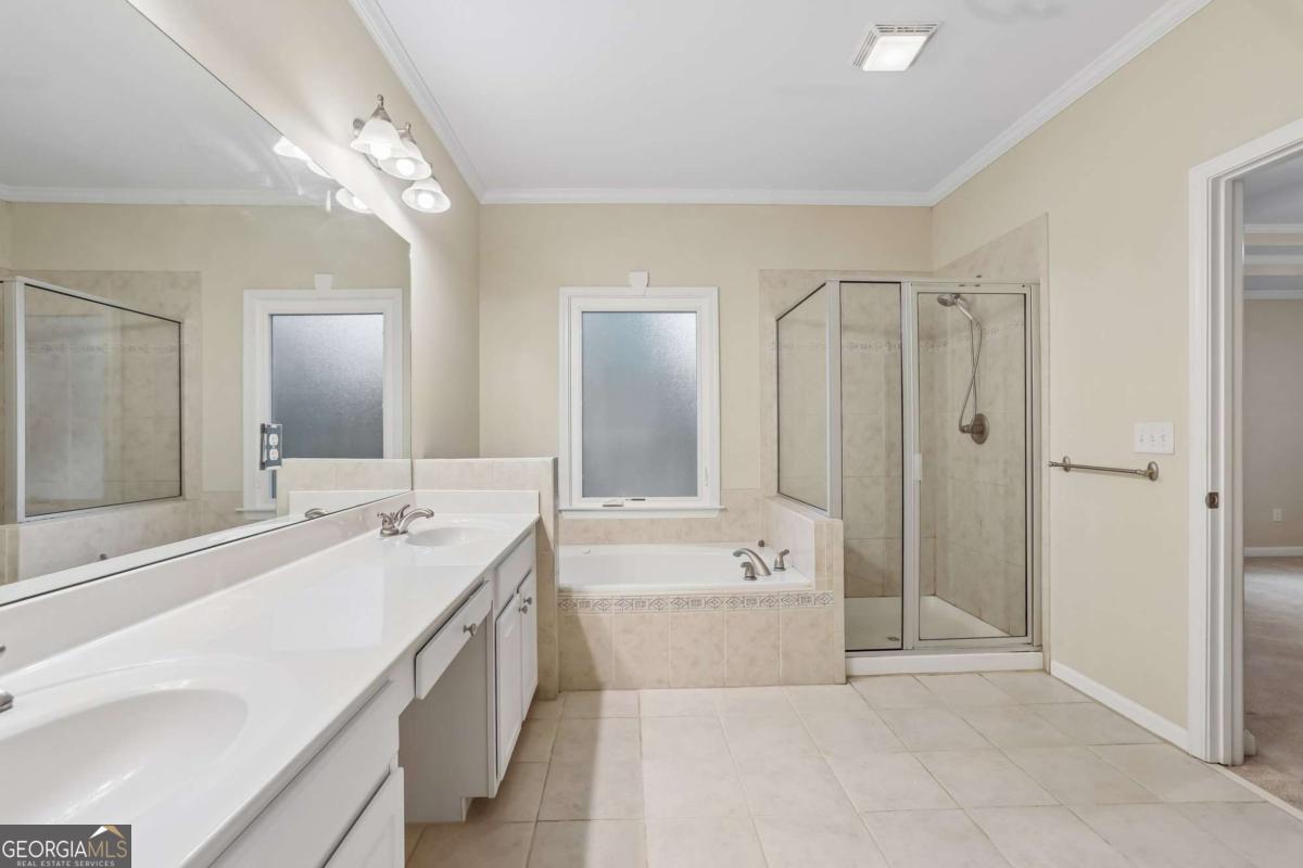 3239 Tomeh Way Property Photo 31