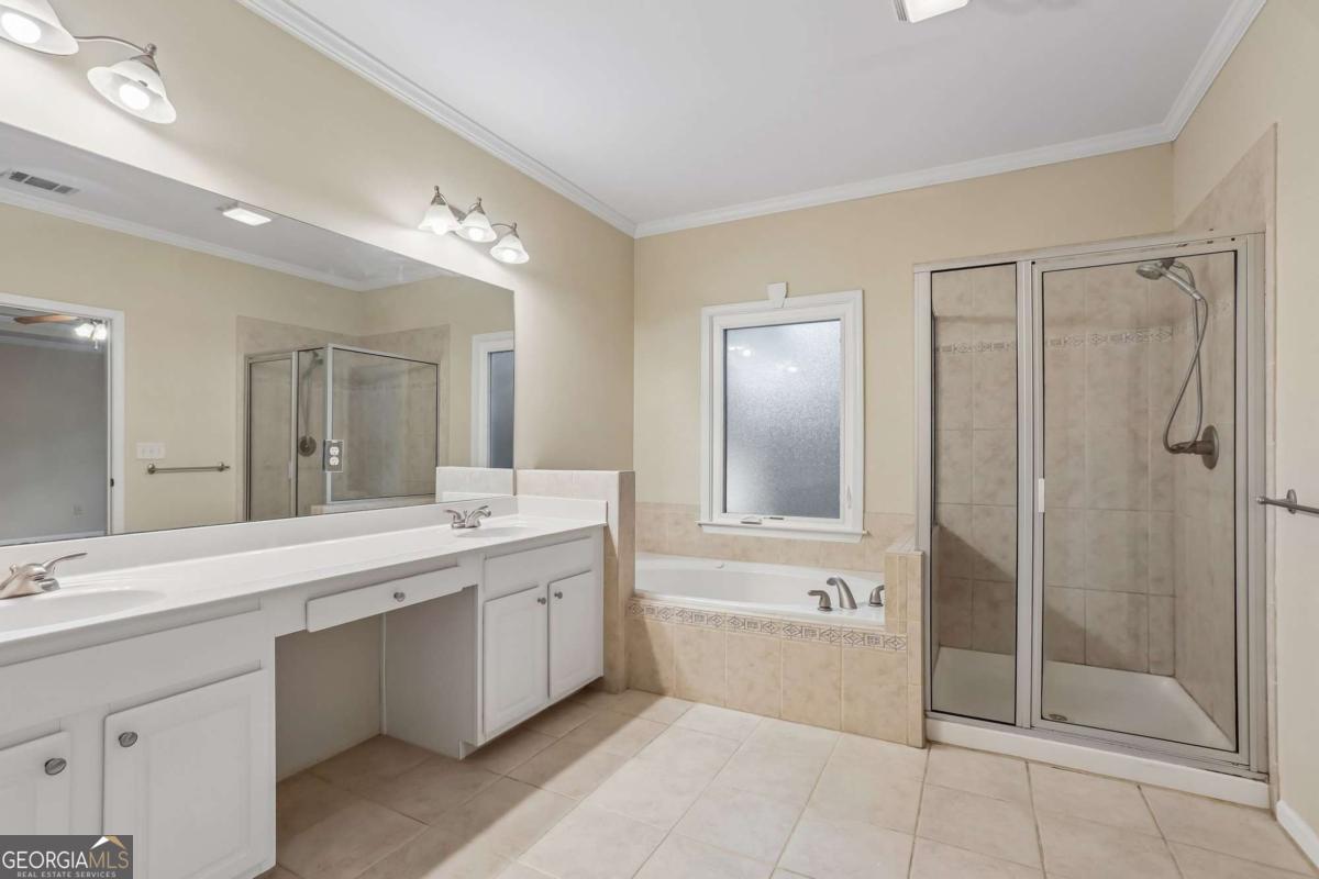 3239 Tomeh Way Property Photo 32
