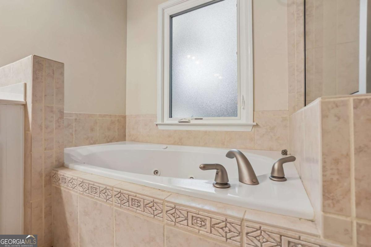 3239 Tomeh Way Property Photo 33