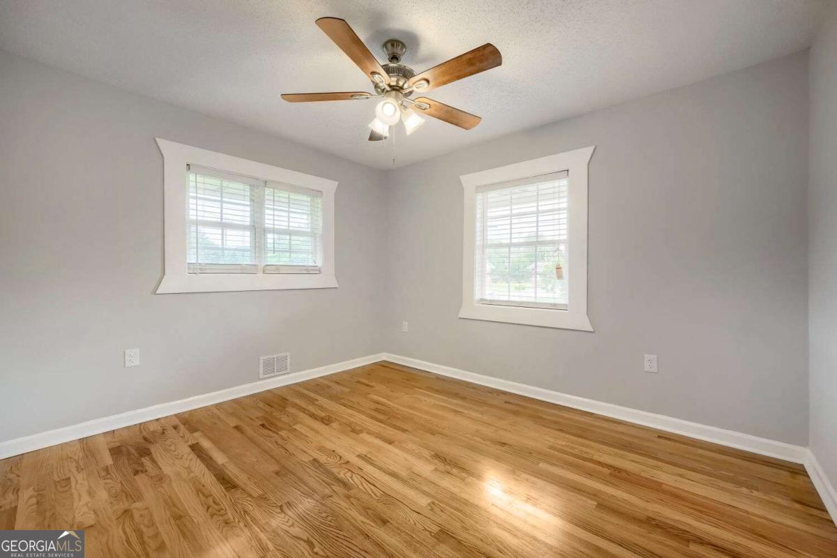 1 North Avenue Property Photo 13