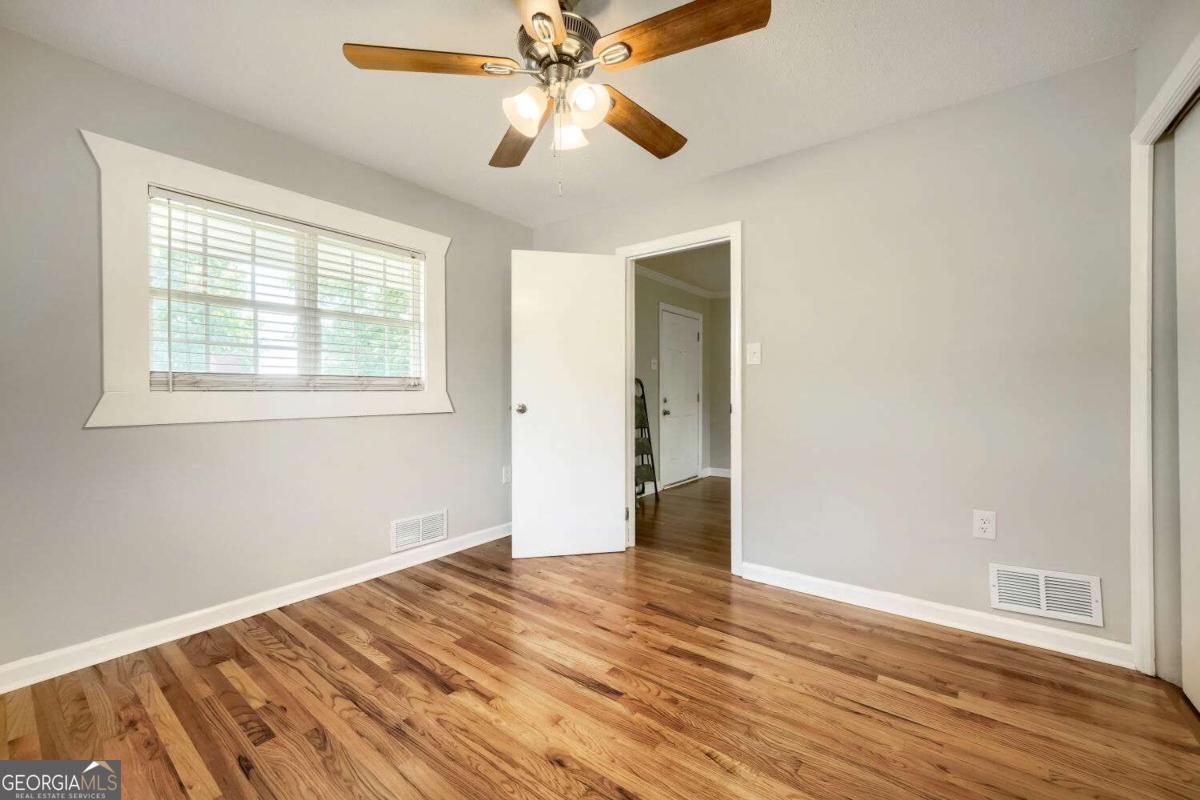 1 North Avenue Property Photo 17
