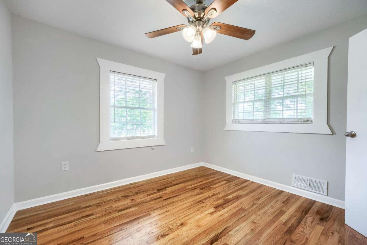 1 North Avenue Property Photo 18