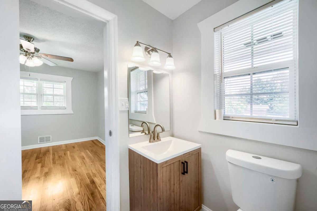 1 North Avenue Property Photo 20