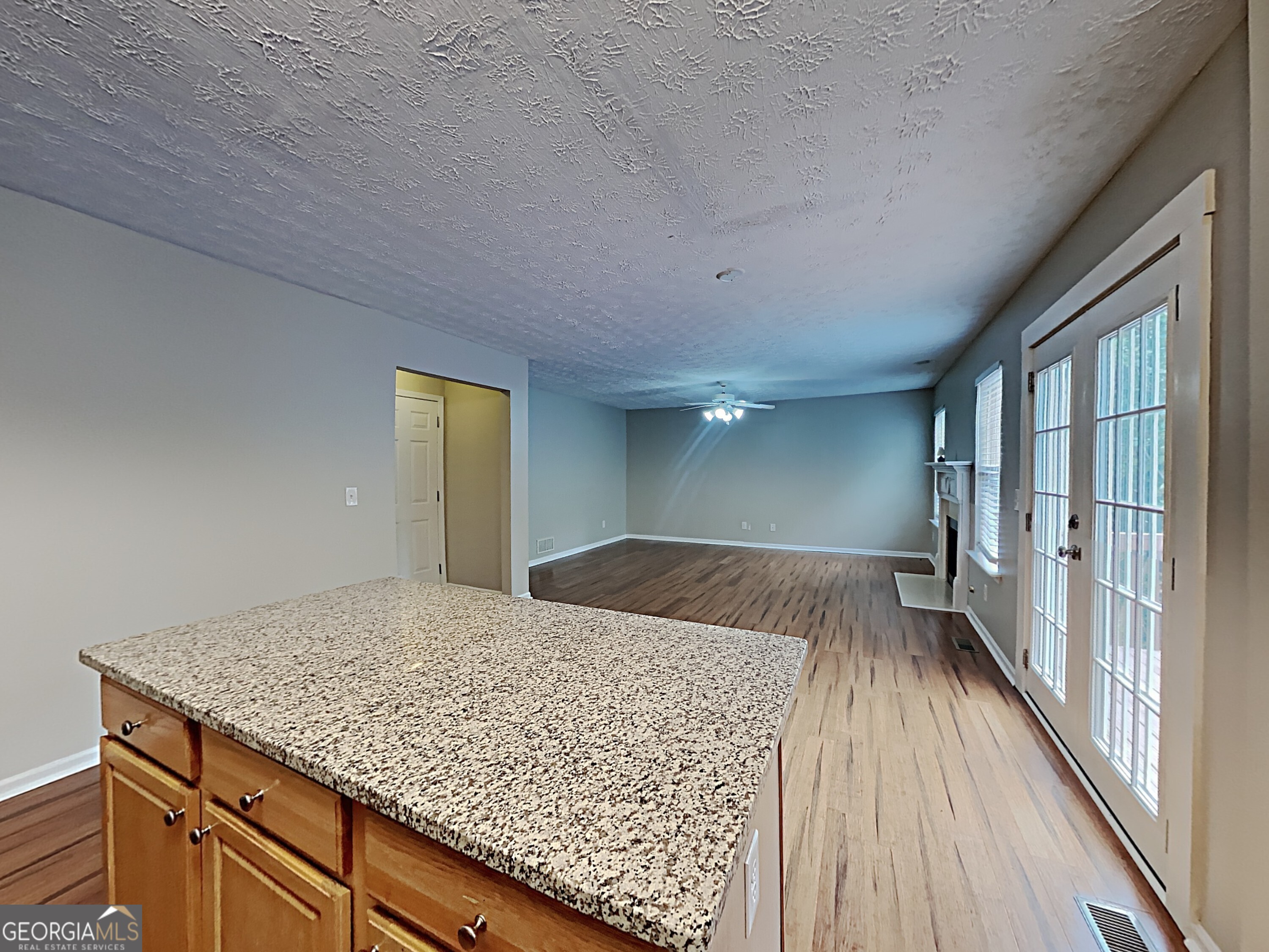 825 Roxfield Court Property Photo 7
