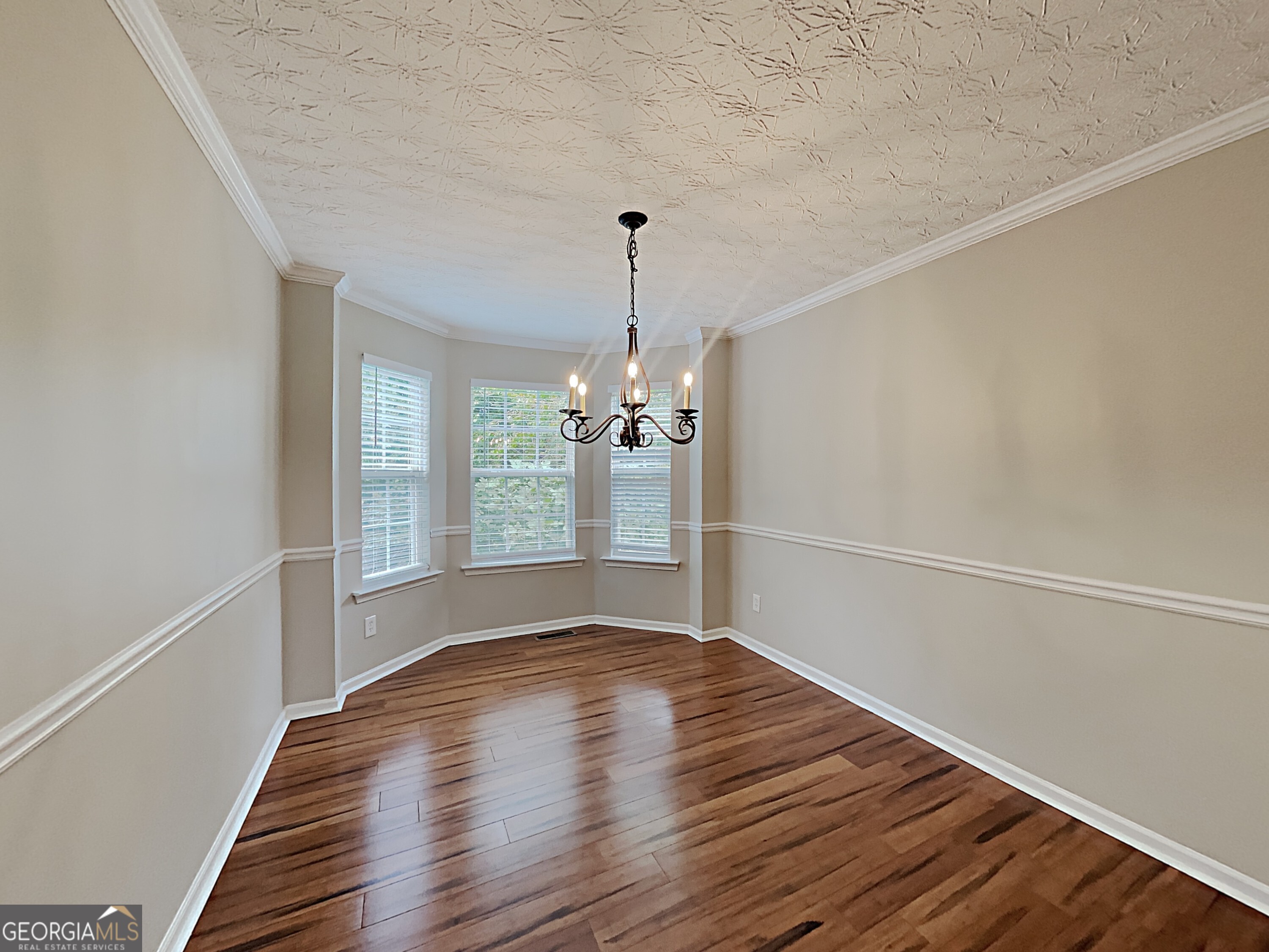 825 Roxfield Court Property Photo 8
