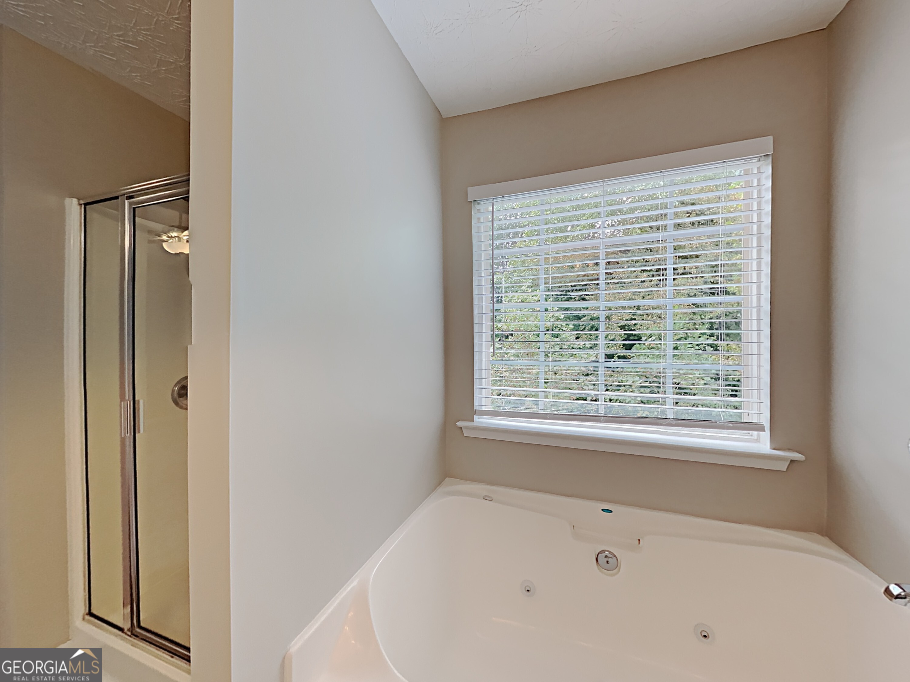 825 Roxfield Court Property Photo 14