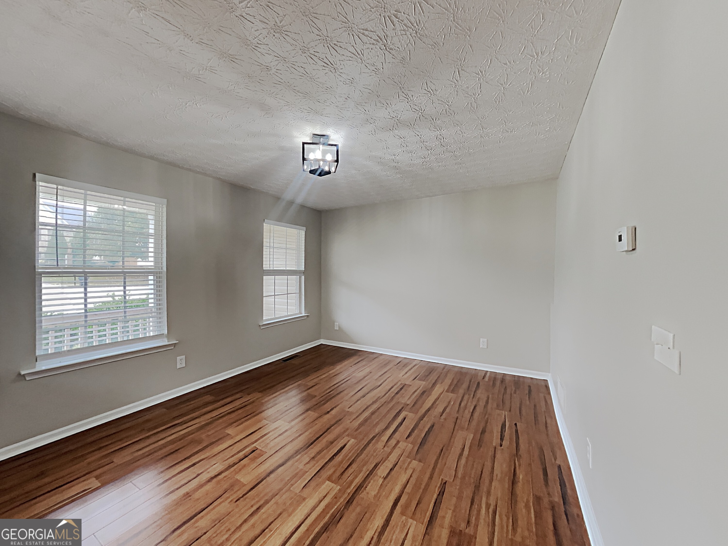 825 Roxfield Court Property Photo 15