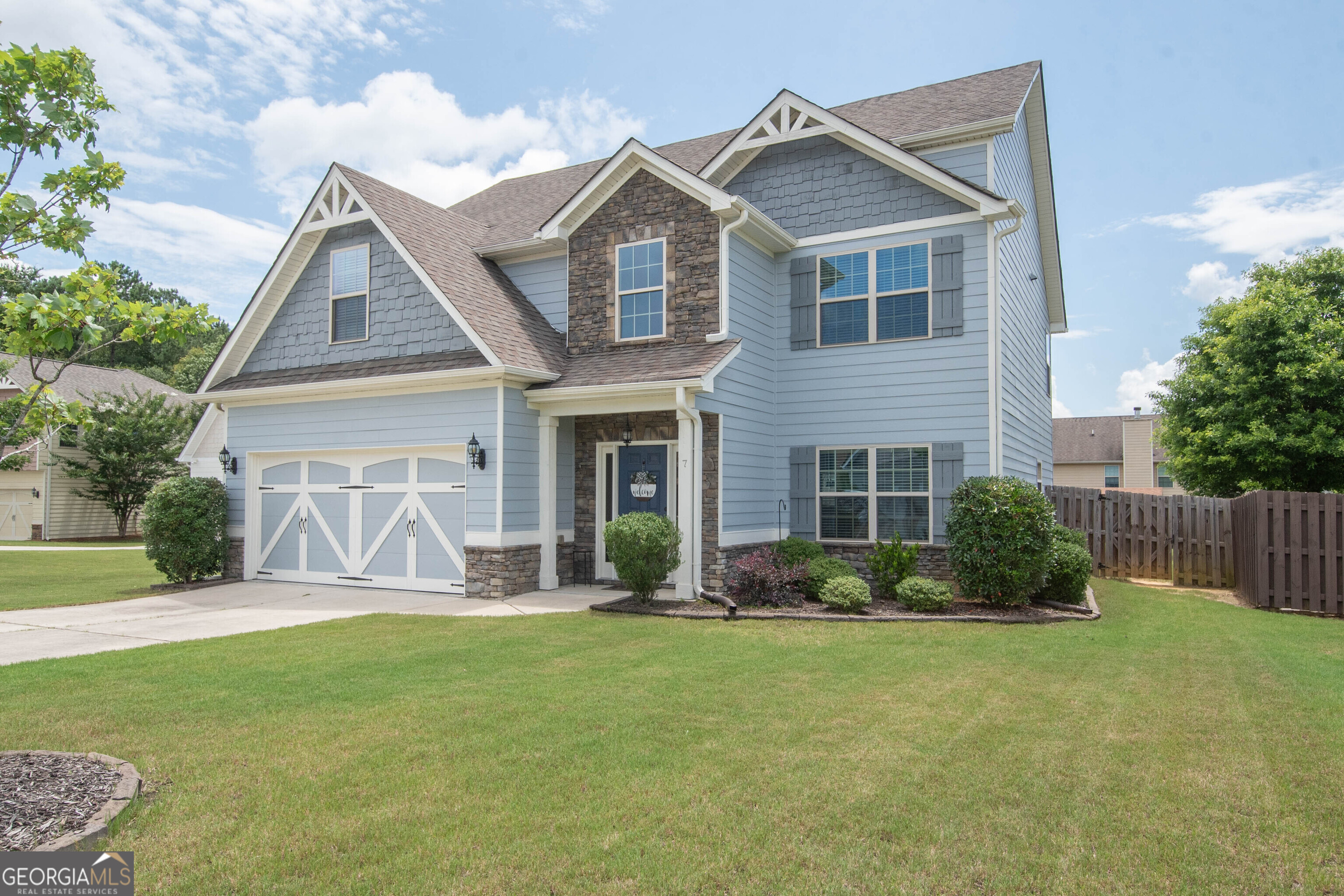 7 Ponder Place Property Photo 1