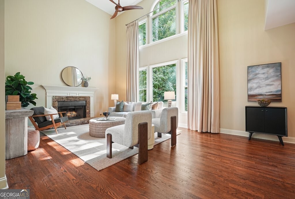 12110 Lonsdale Lane Property Photo 11