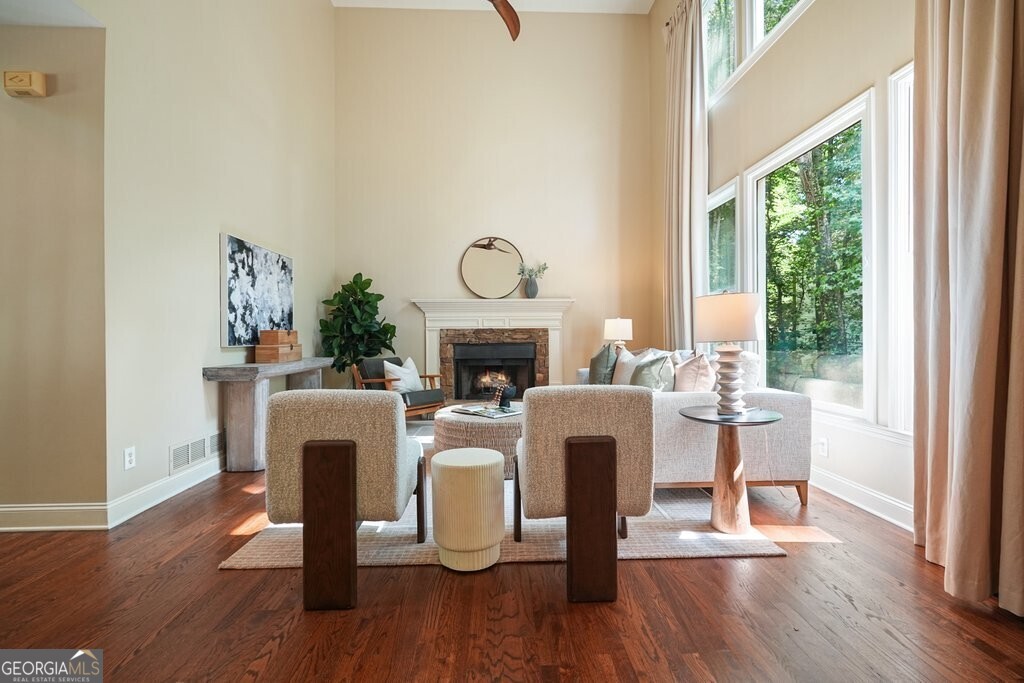 12110 Lonsdale Lane Property Photo 12