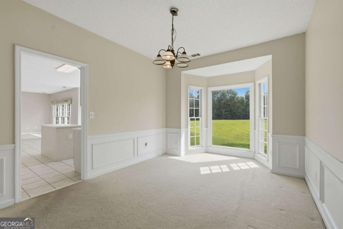 3840 Longlake Drive Property Photo 7