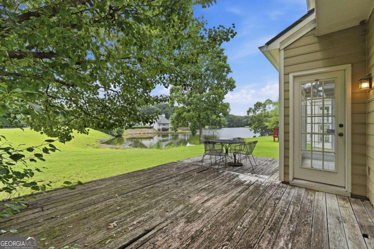 3840 Longlake Drive Property Photo 33