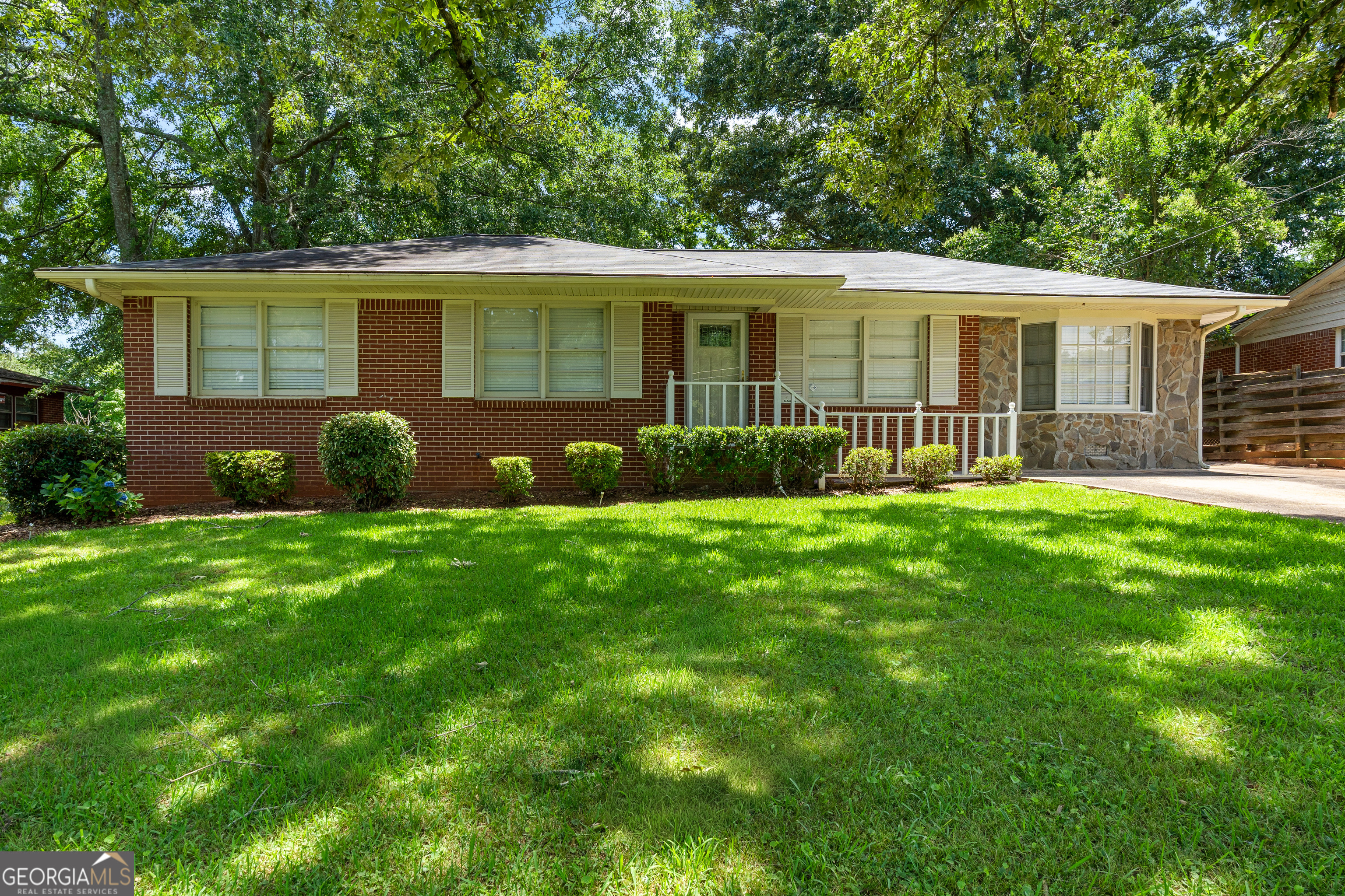 1732 E Mercer Drive Property Photo 1