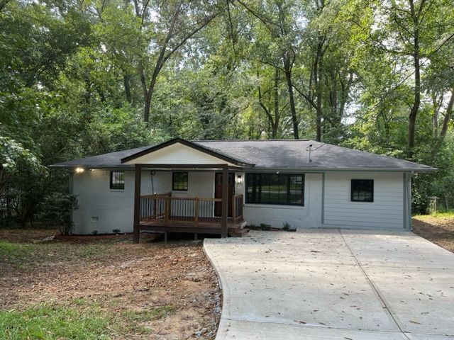 2953 MEADOWVIEW Drive SE Property Photo 1