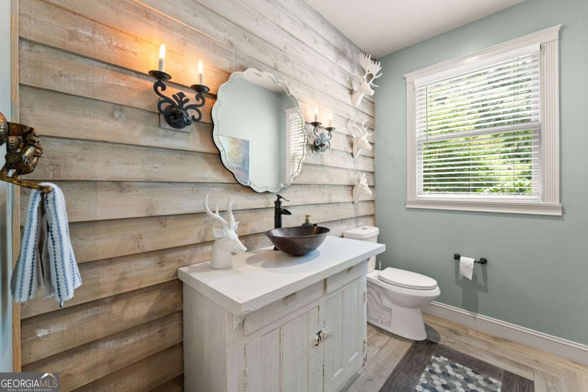 924 James Powers Road Property Photo 33