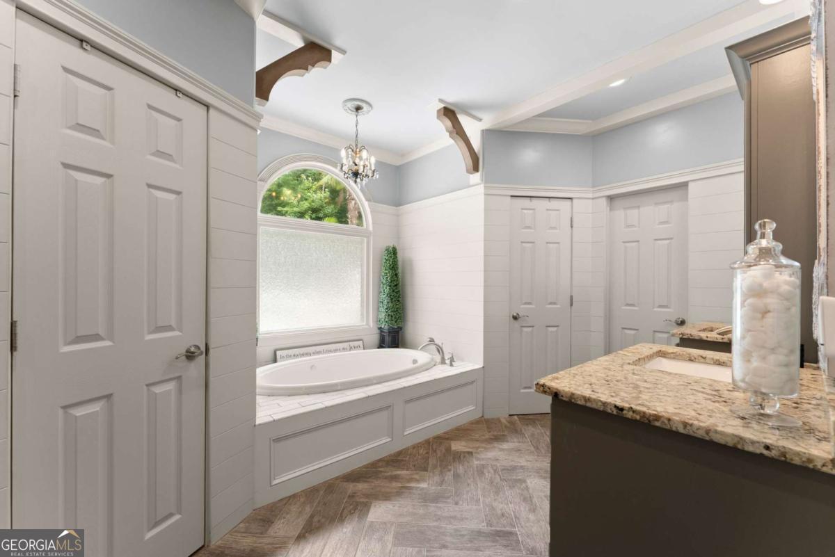 924 James Powers Road Property Photo 39