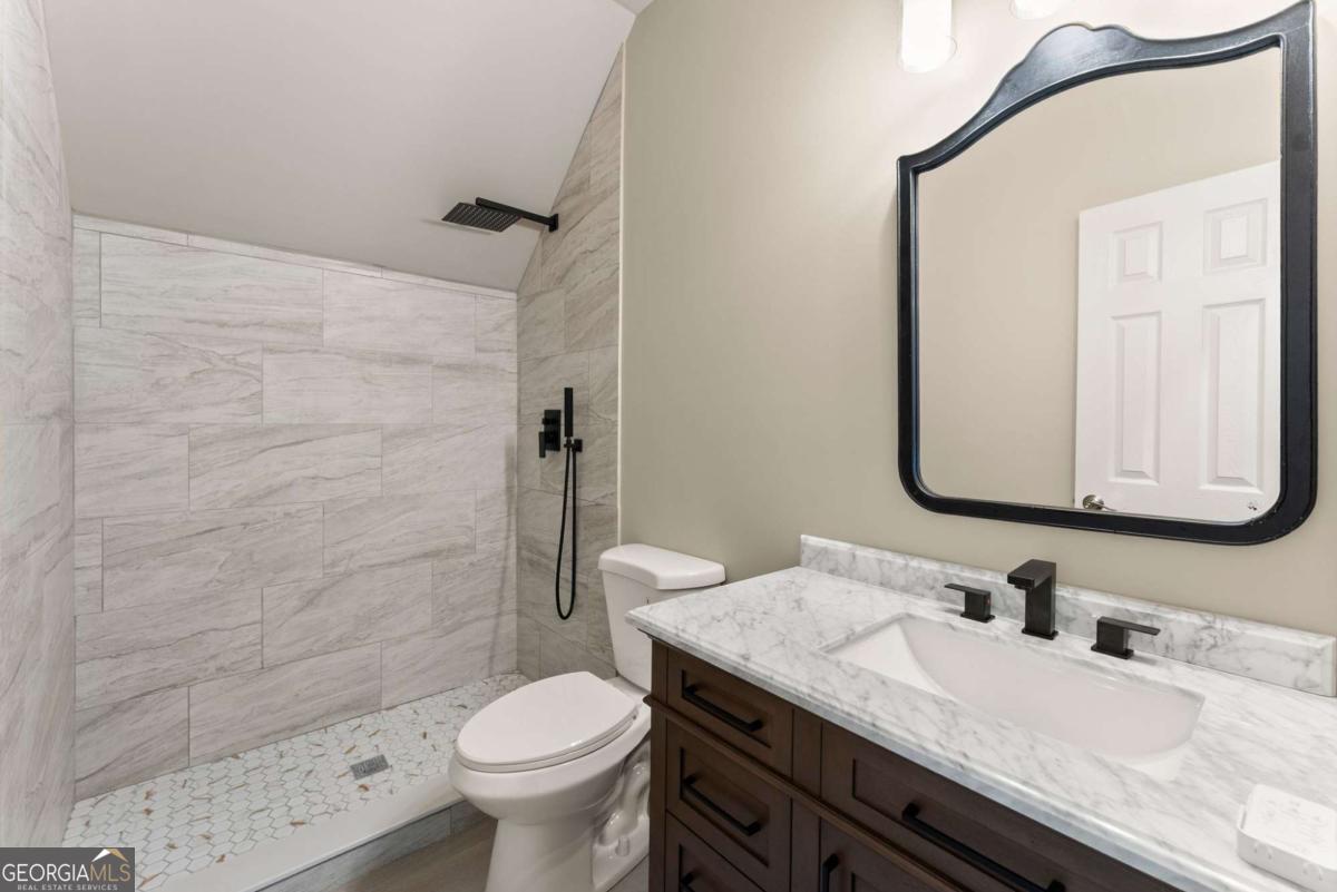 924 James Powers Road Property Photo 56