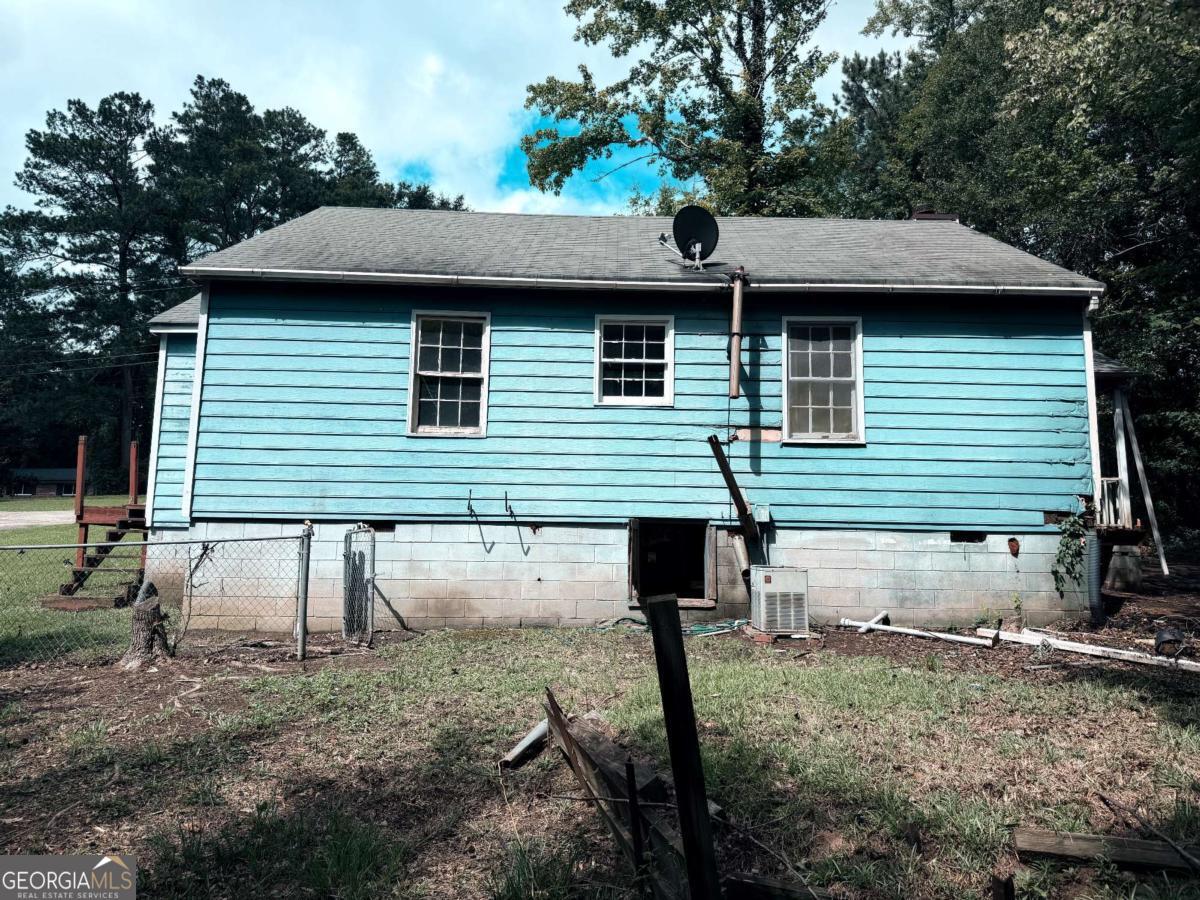 215 Polk Avenue Property Photo 5