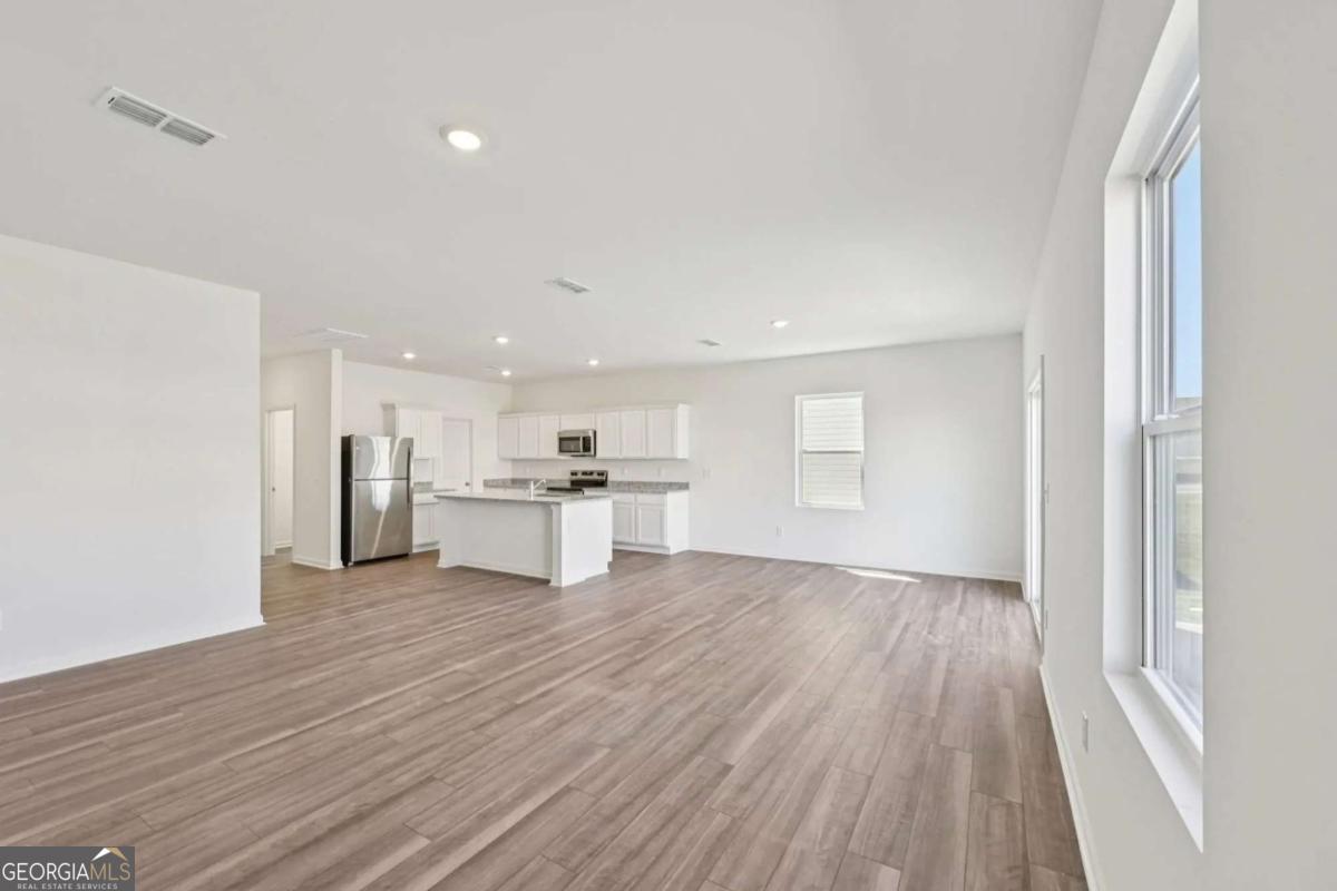 117 Maison Drive Property Photo 6