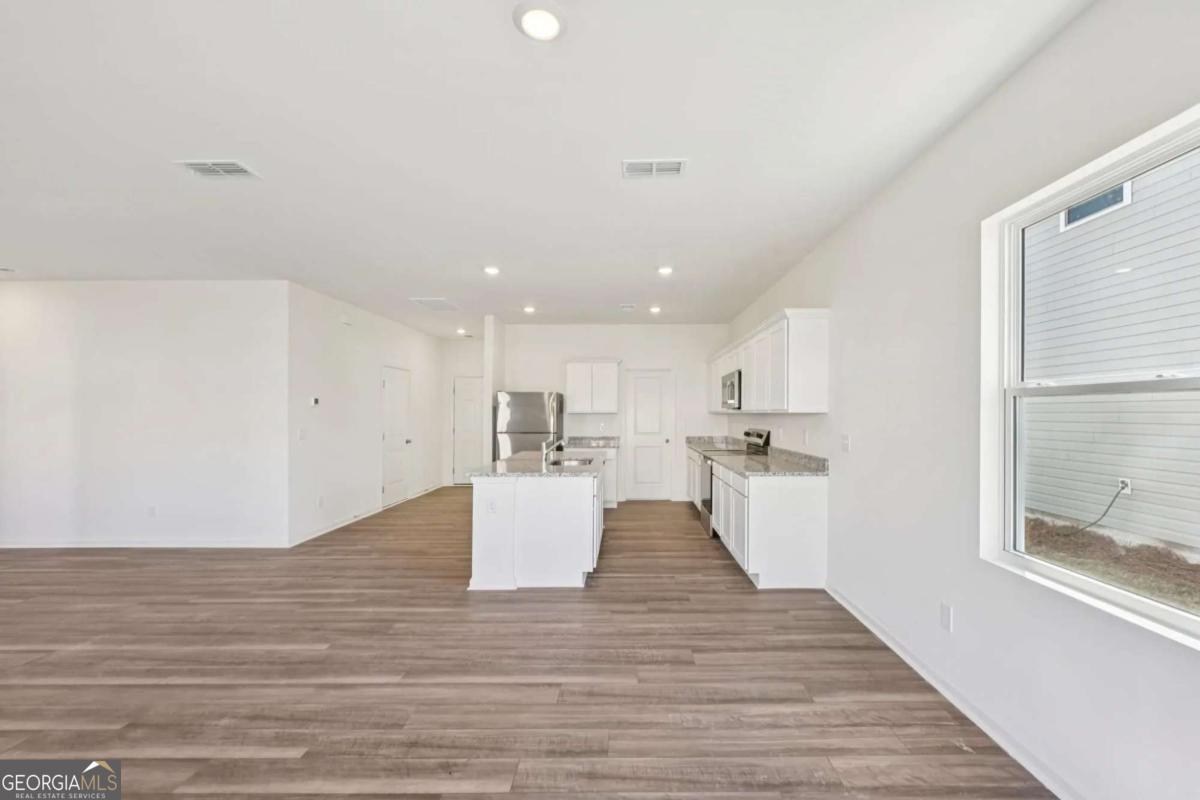 117 Maison Drive Property Photo 7