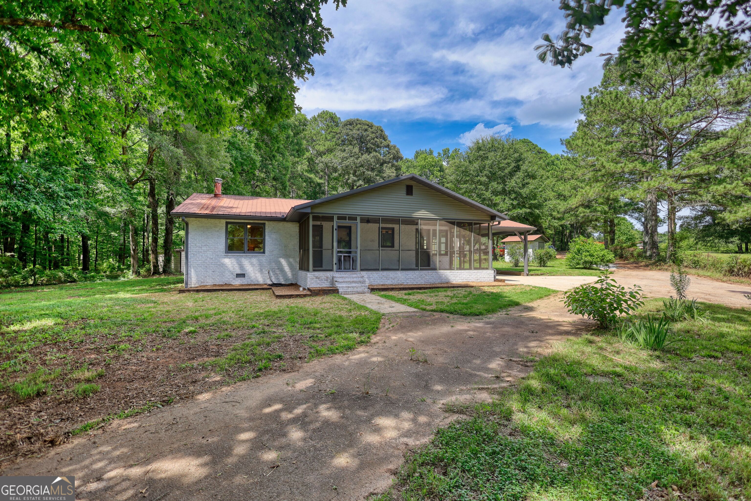 2217 Meadows Road Property Photo 1