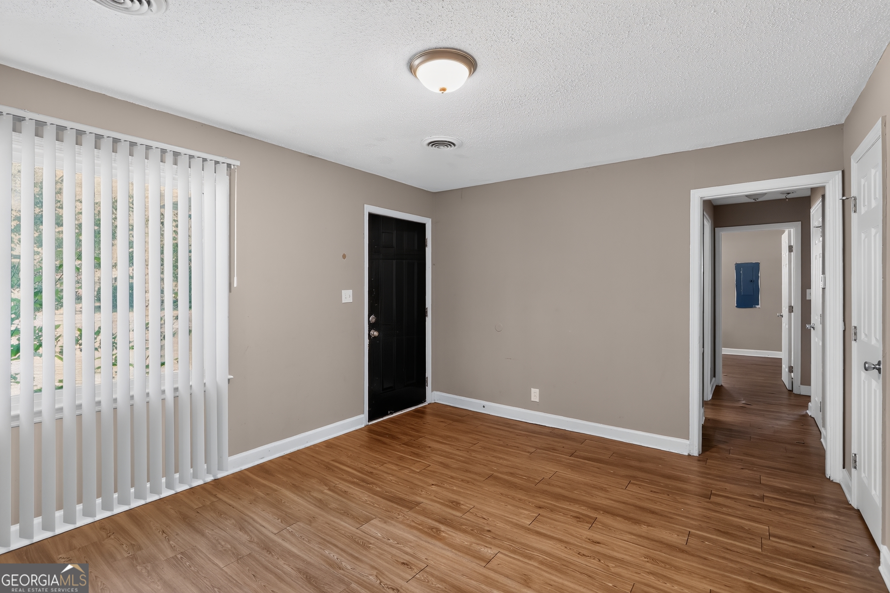 2124 Alfred Lane Property Photo 3