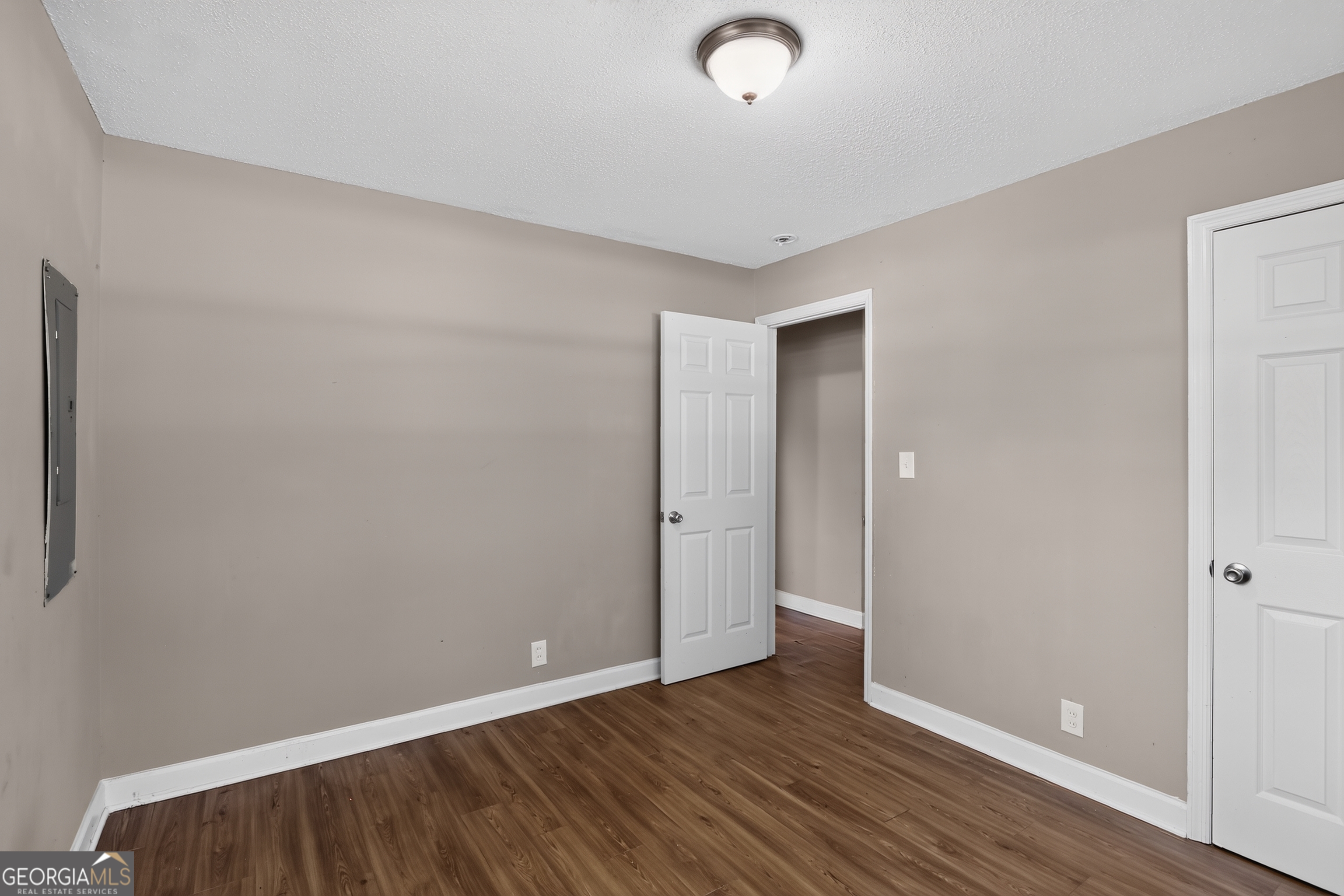 2124 Alfred Lane Property Photo 7
