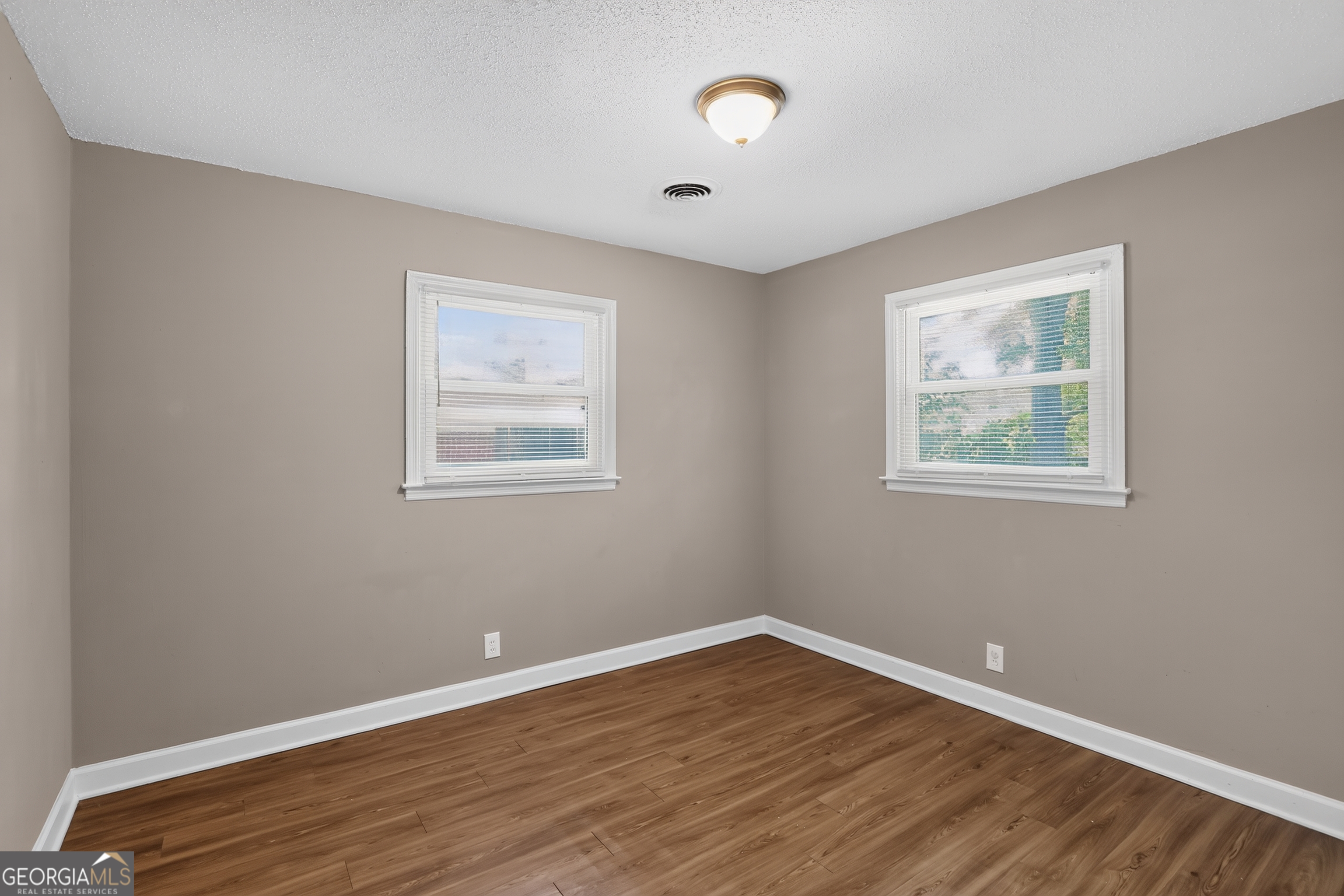 2124 Alfred Lane Property Photo 11