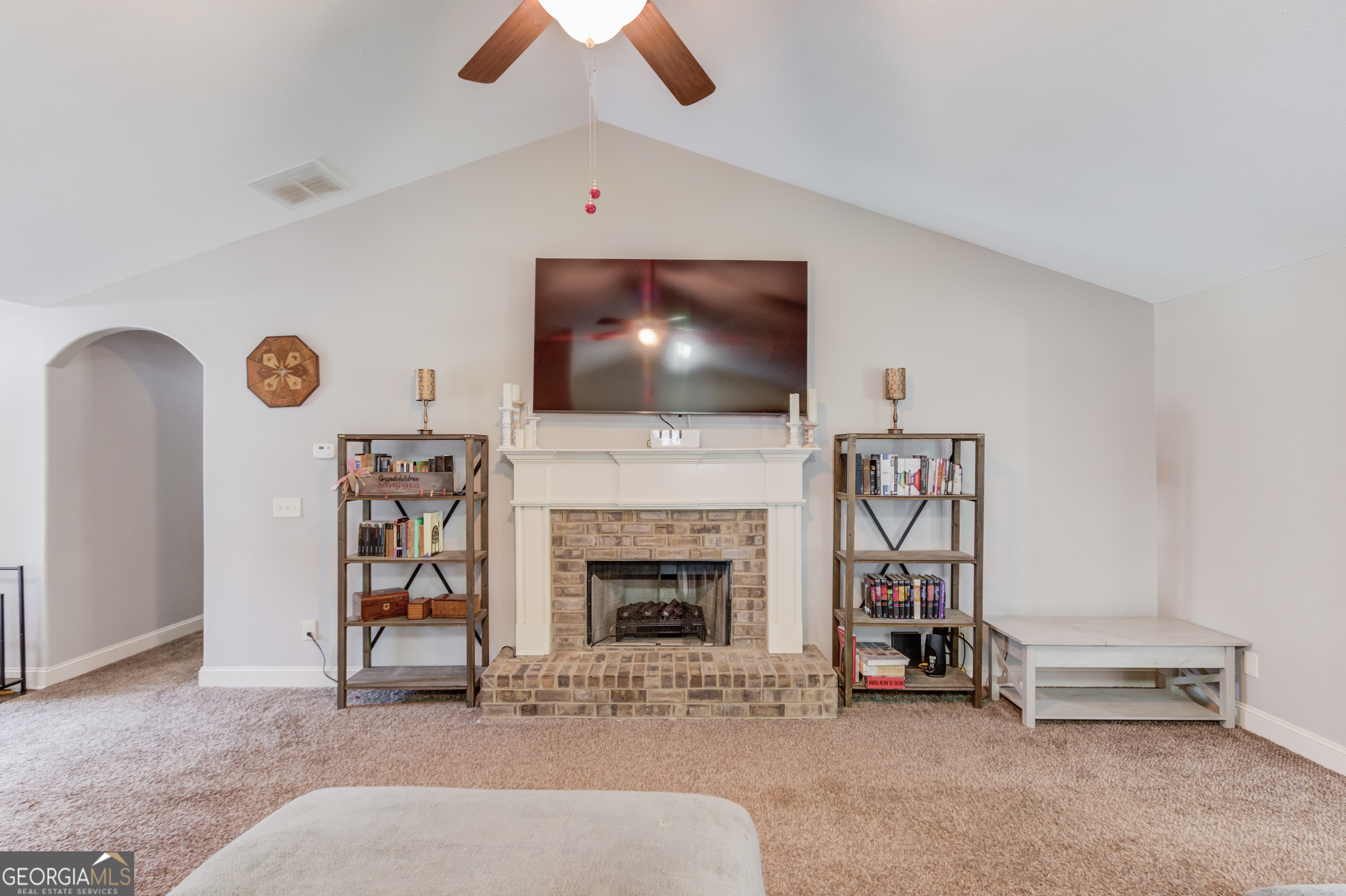 154 Rolling Oaks Lane Property Photo 6