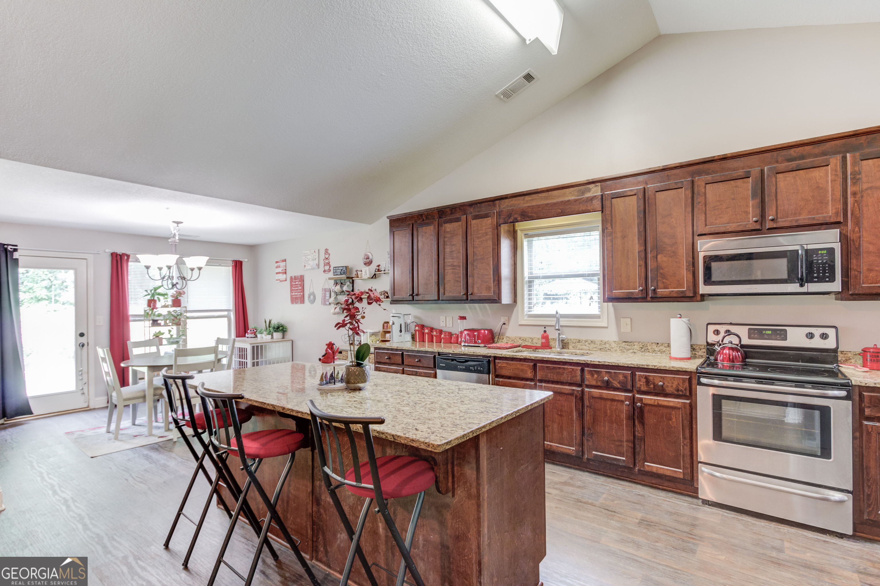 154 Rolling Oaks Lane Property Photo 11