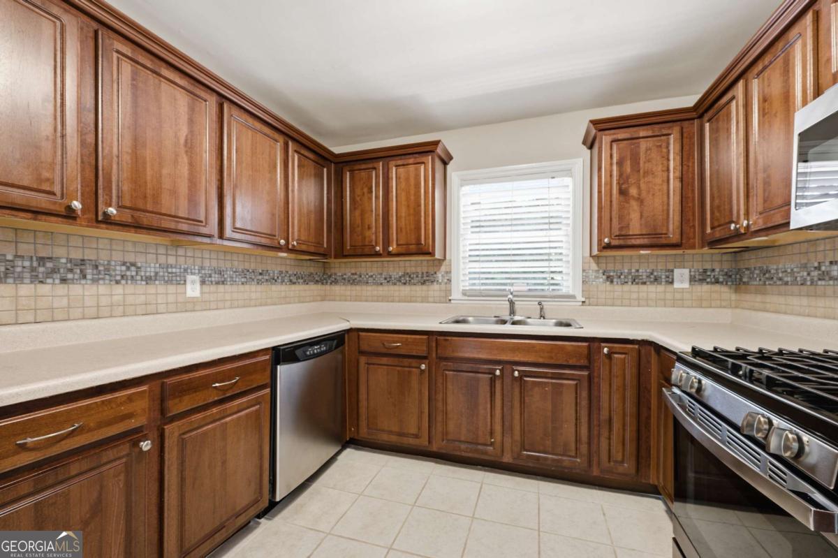 3229 Mcafee Road Property Photo 7