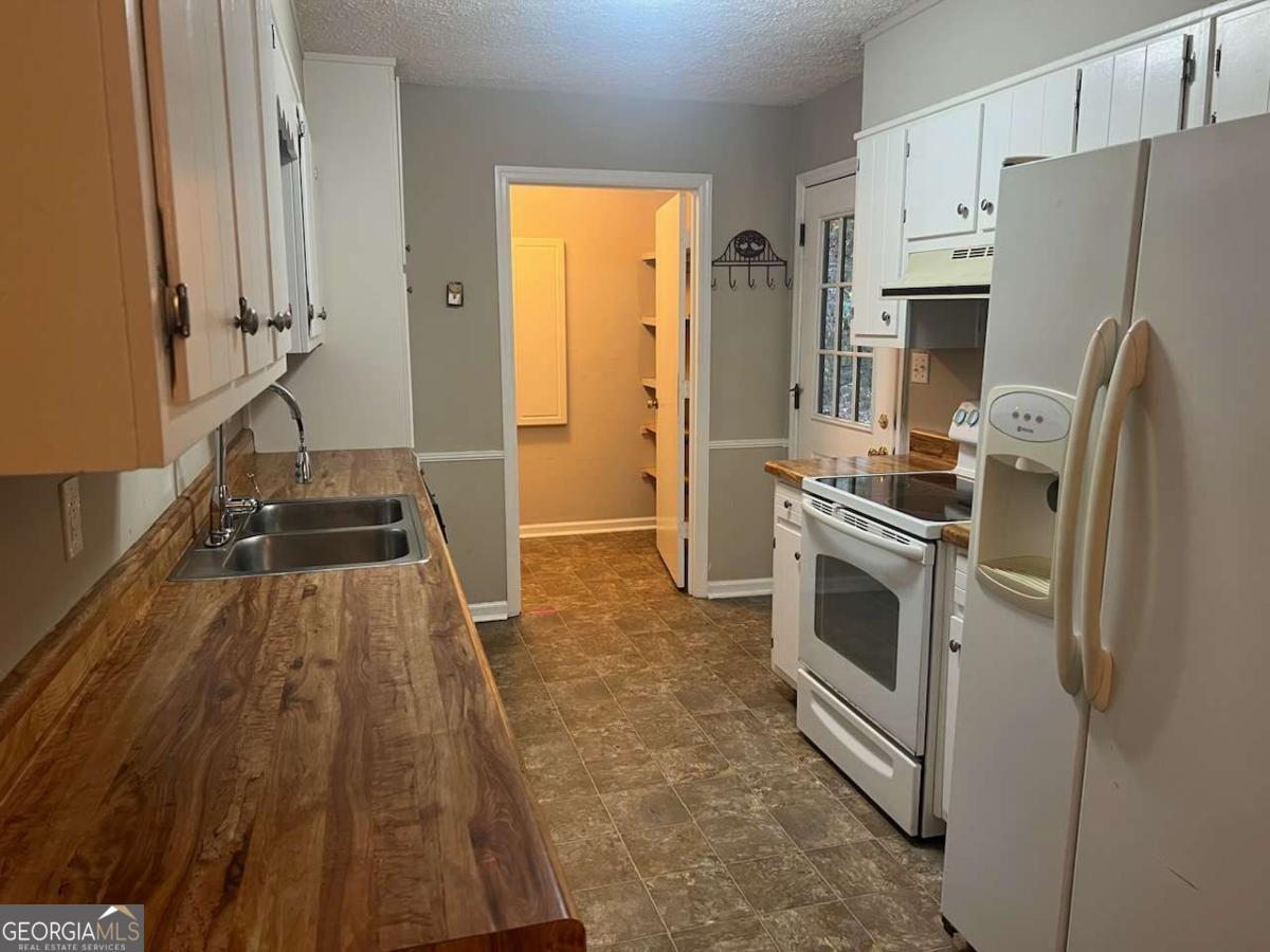 3459 Leisure Lane Property Photo 4
