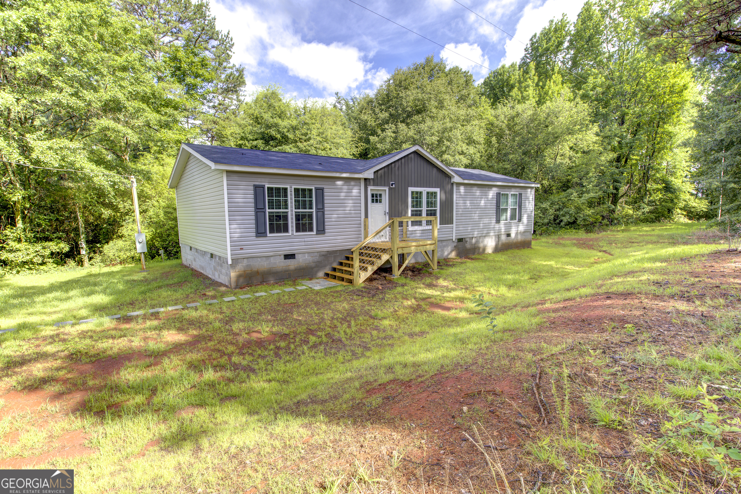 102 Grayhill Drive Property Photo 1