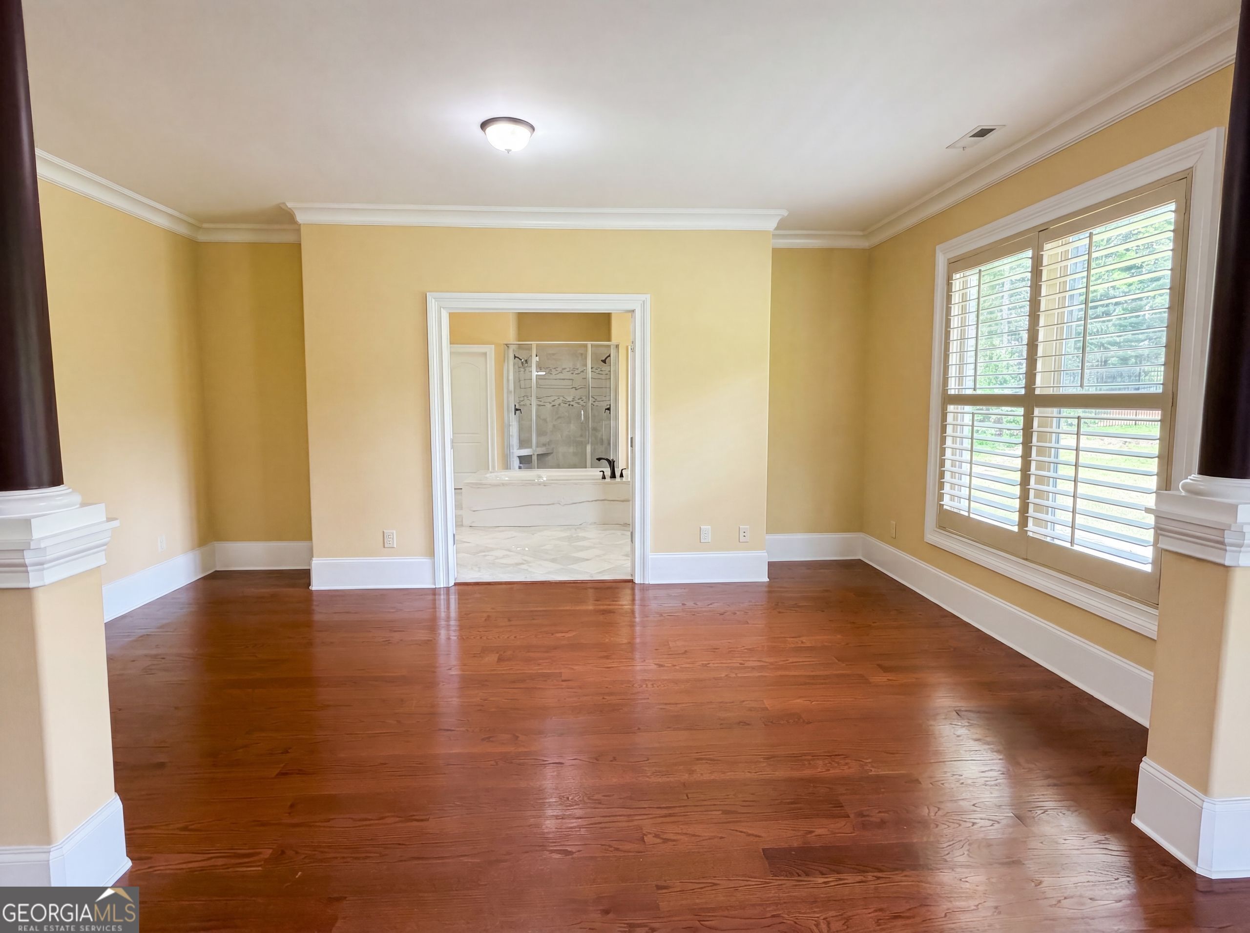 332 Warwick Place Property Photo 16