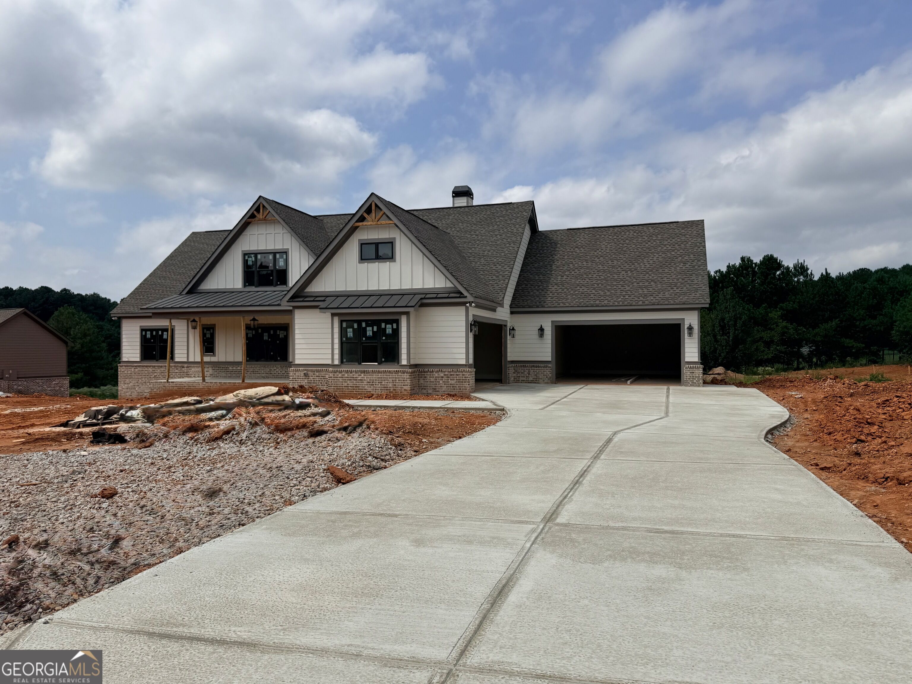 2121 Stonegate Way Property Photo 1