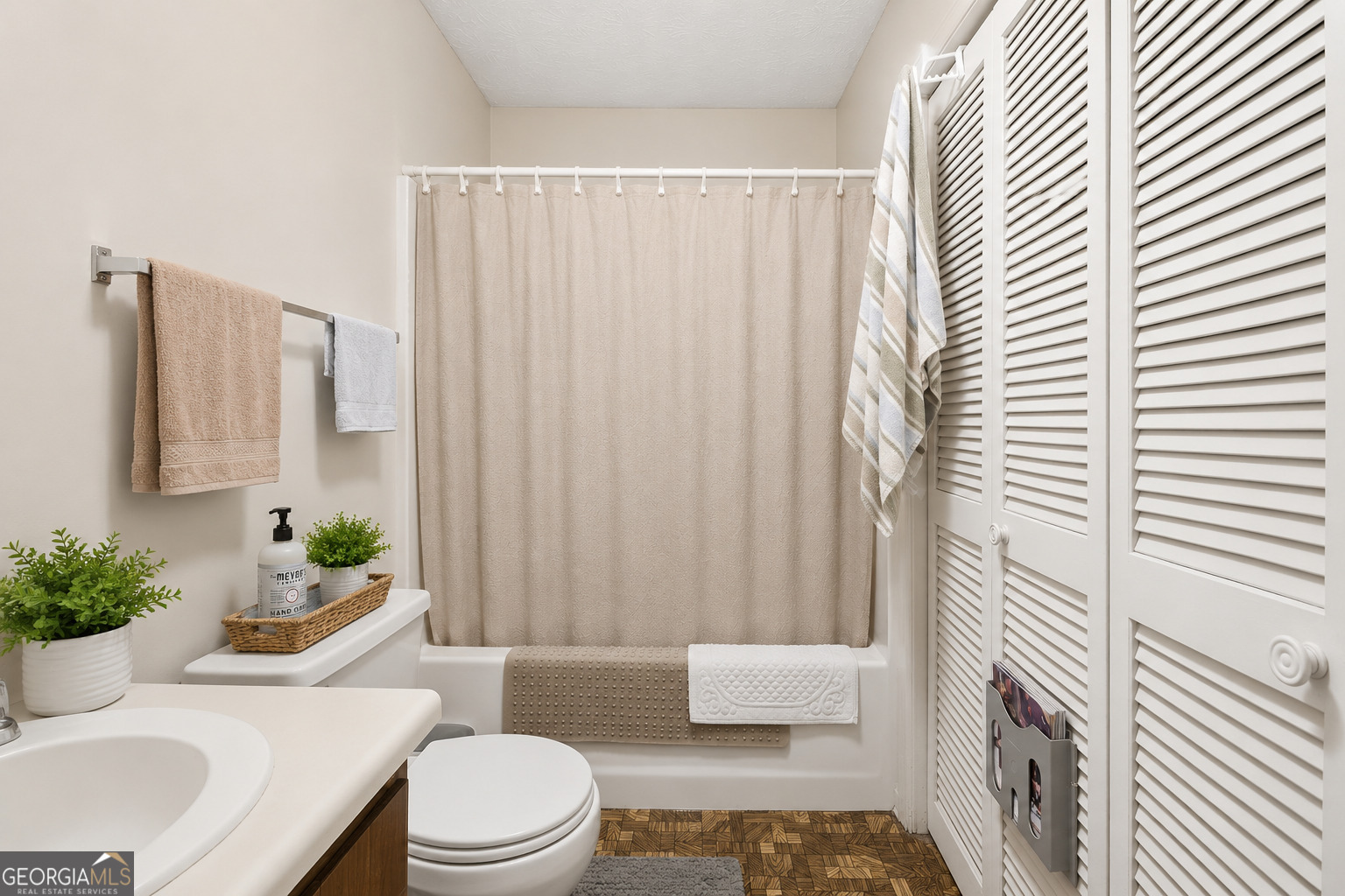 224 C And D Hennon Drive Property Photo 14
