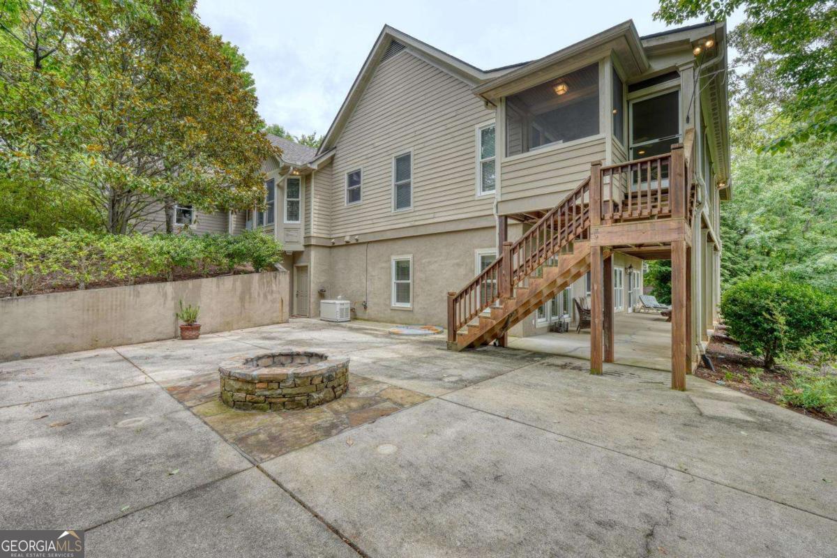 48 Pine Top Drive Property Photo 2