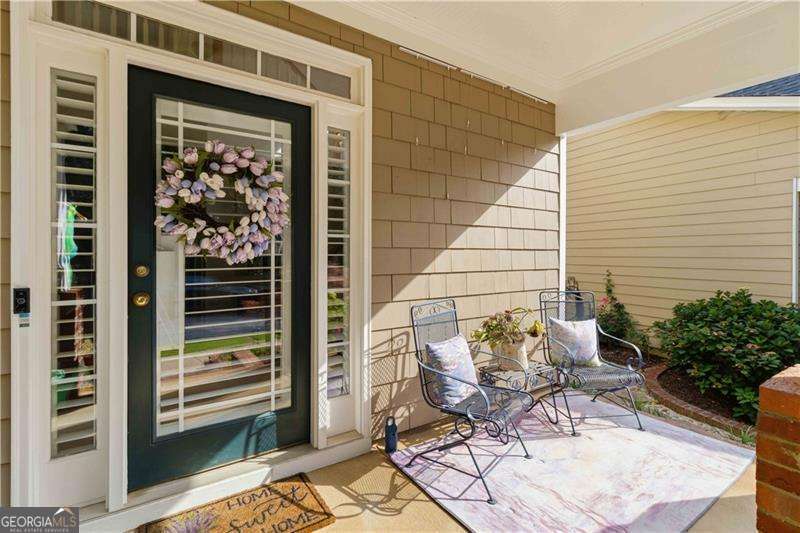 589 Jackson Street Property Photo 3