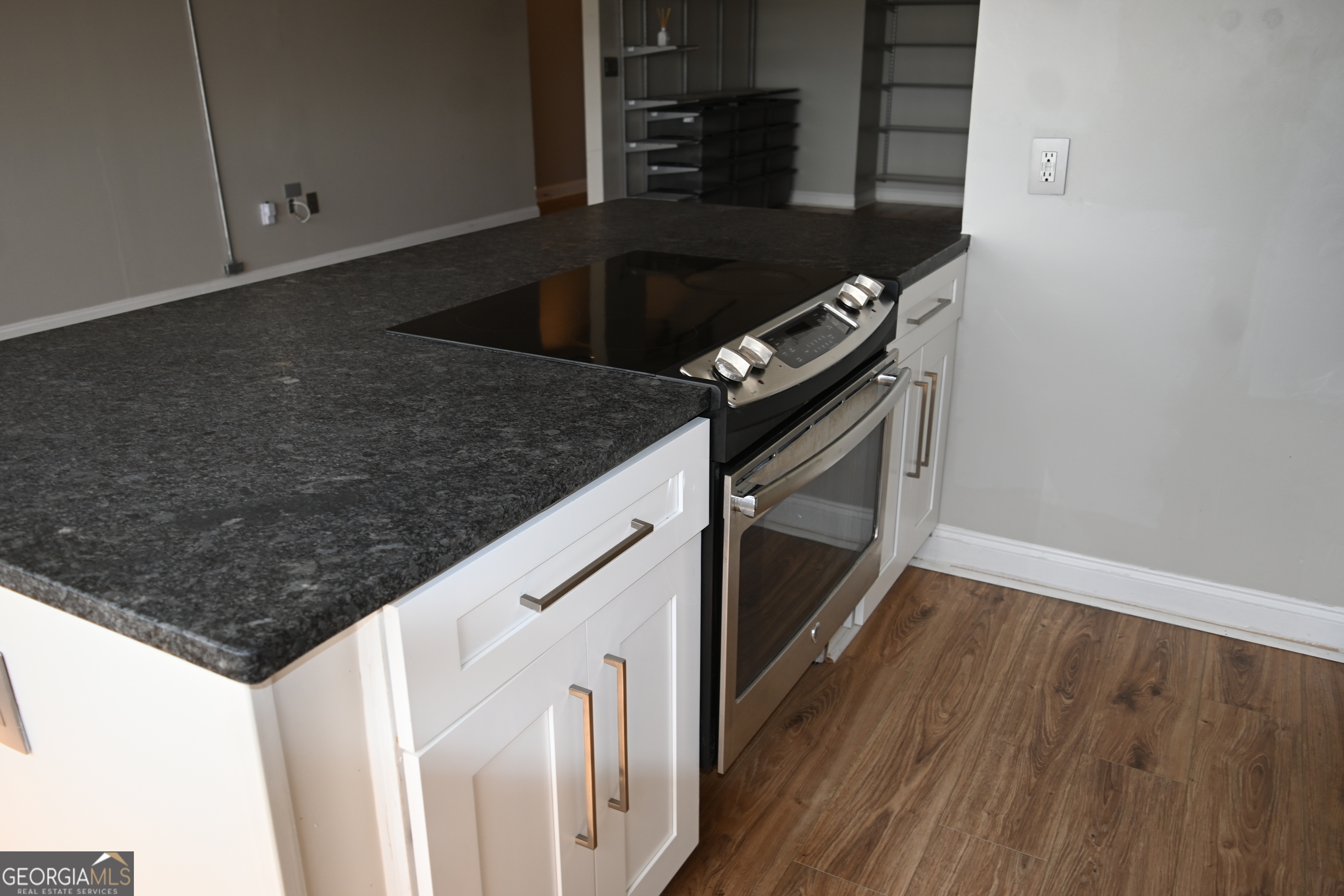 120 Ralph Mcgill Boulevard Ne # 809 Property Photo 7